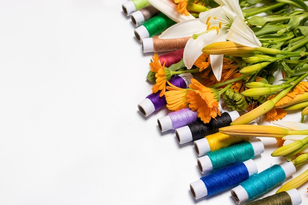 Detale haftu kwiatowego